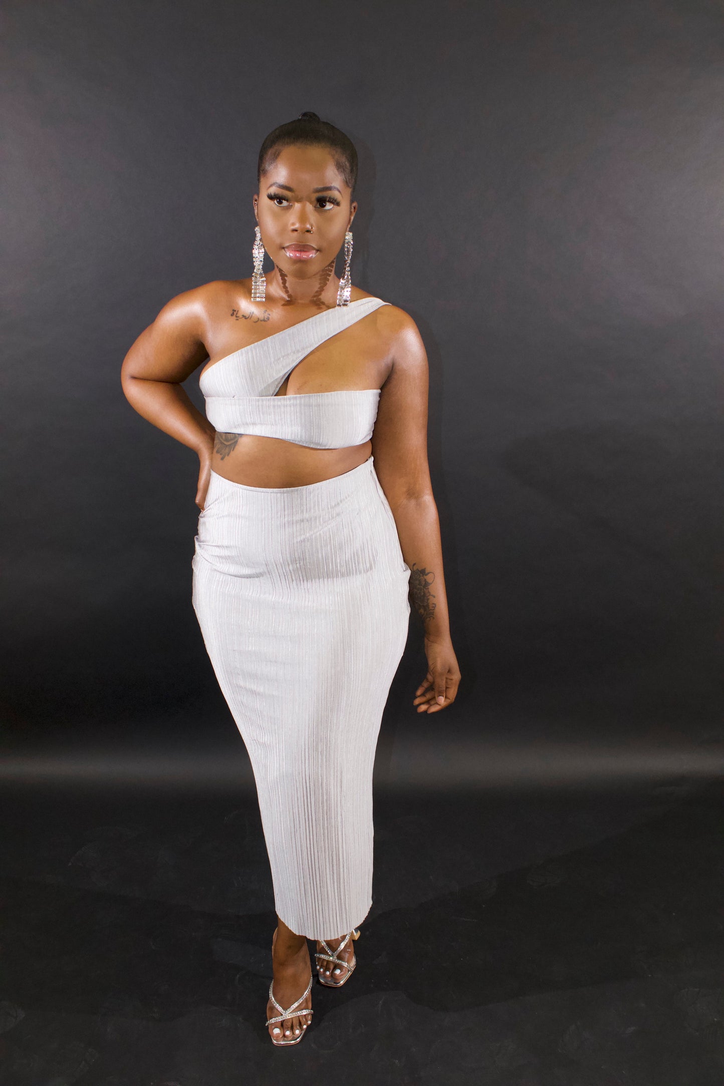 Marilyn - Platinum crop top - Goldanadesigns